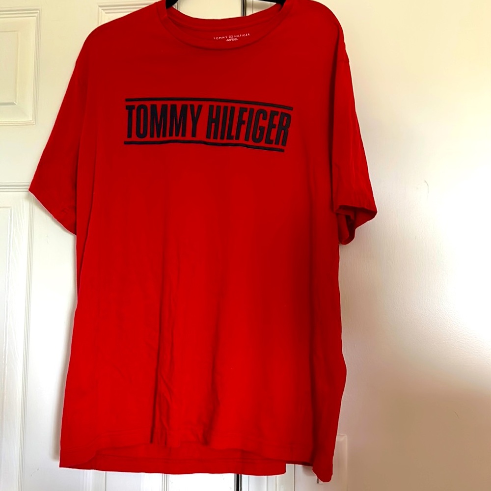 Tommy Hilfiger T-shirt, extra large